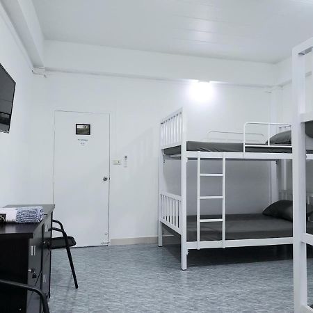 Room79 Phuket Kültér fotó
